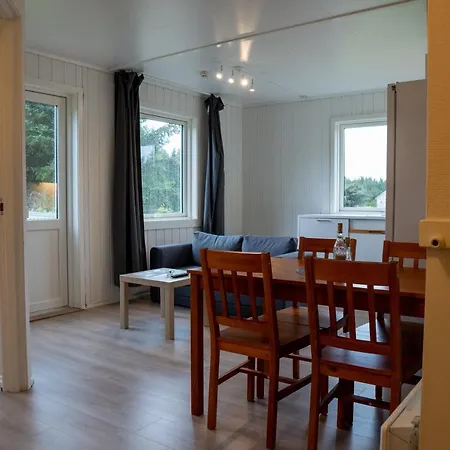 Vollvaagen Smola, Boat Included Aparthotel Smola