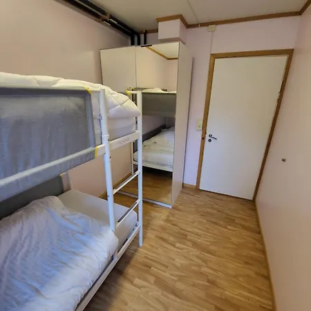 Vollvaagen Smola, Boat Included Appart hôtel Smola