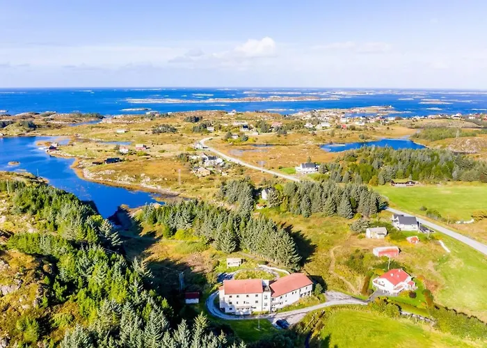 Vollvaagen Smola, Boat Included Apart Otel