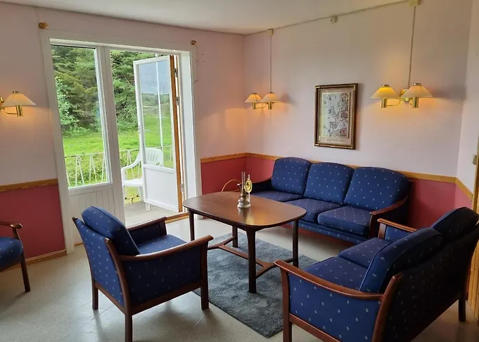 Apart Otel Vollvaagen Smola, Boat Included Smola