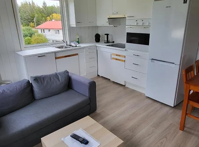 Vollvaagen Smola, Boat Included Apart Otel